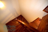 Treppe zur 2. Ebene - Luxuswohnung im Mühlwegviertel – mit Stellplatz