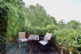 Stilvolle Backsteinvilla mit Geschichte – ruhig gelegen, ideal für Familien & Investoren - Küchenbalkon mit Zugang zum Garten