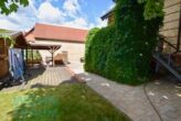 Stilvolle Backsteinvilla mit Geschichte – ruhig gelegen, ideal für Familien & Investoren - Hof mit Terrasse